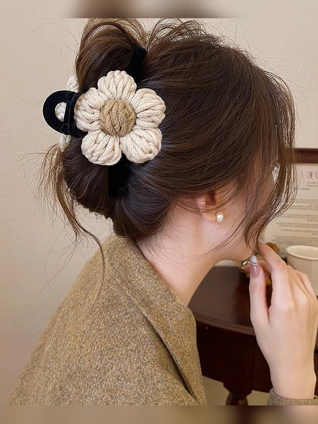 6# [Large] Velvet floral clip ~13 cm