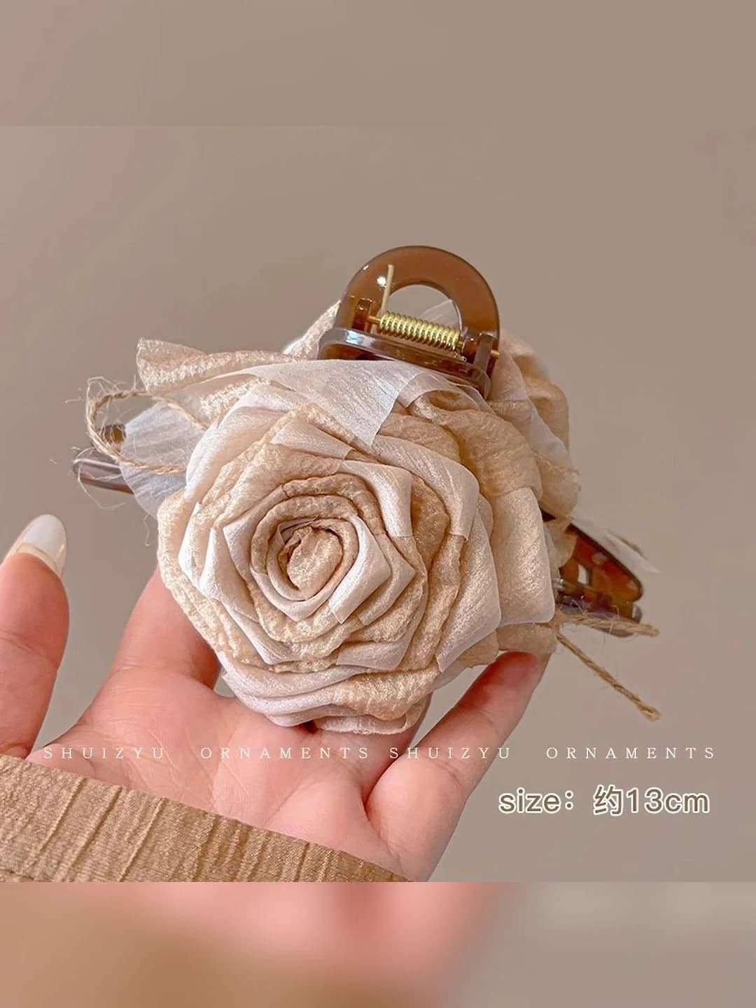 Beige dried rose clip