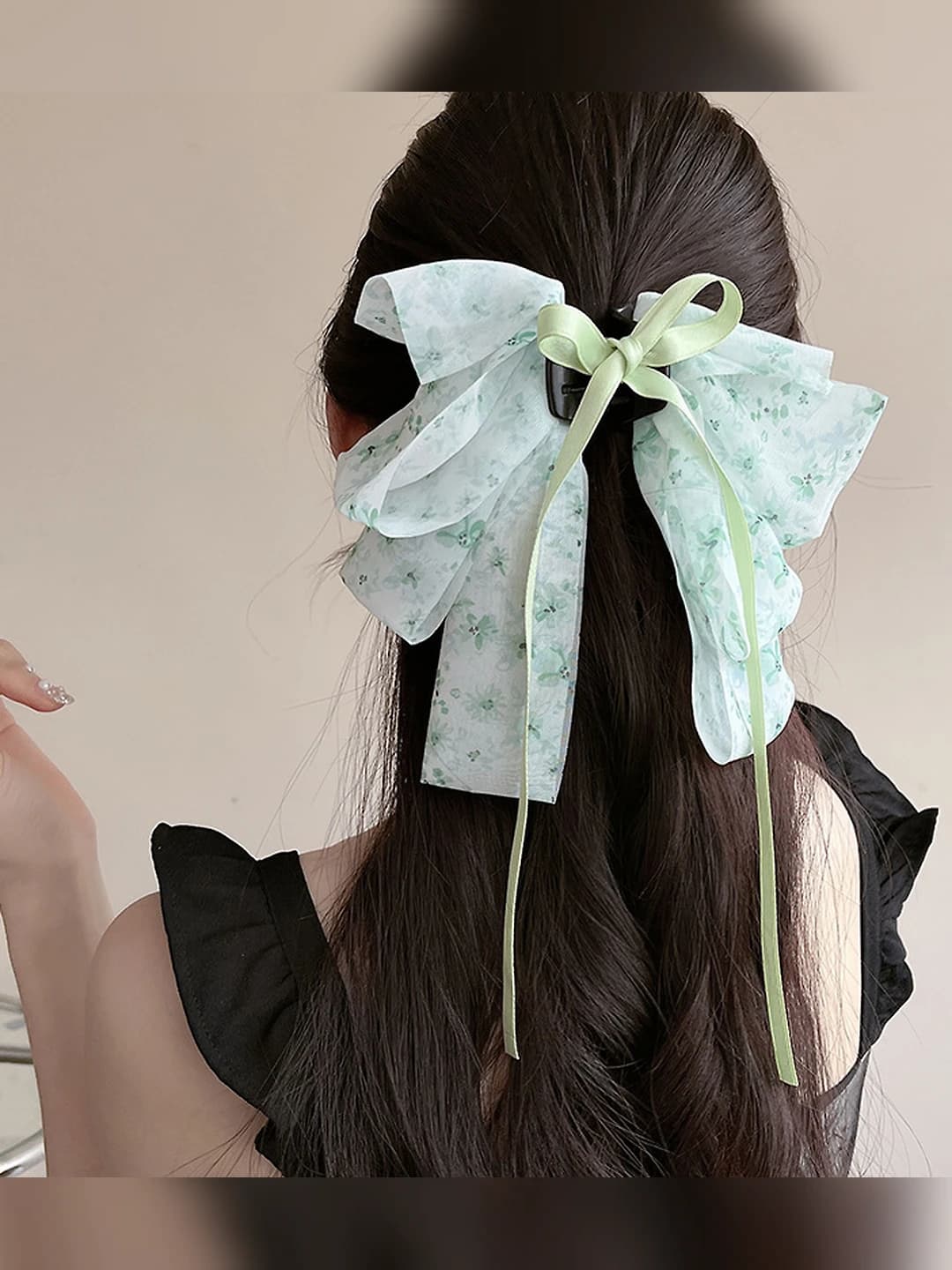 5# Floral, mint green