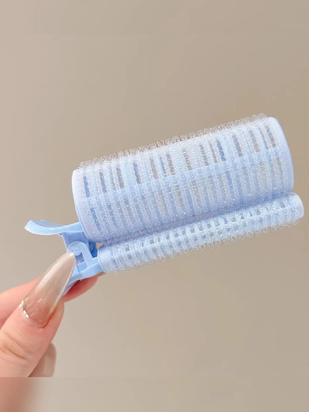 Blue curler ~10.5 cm