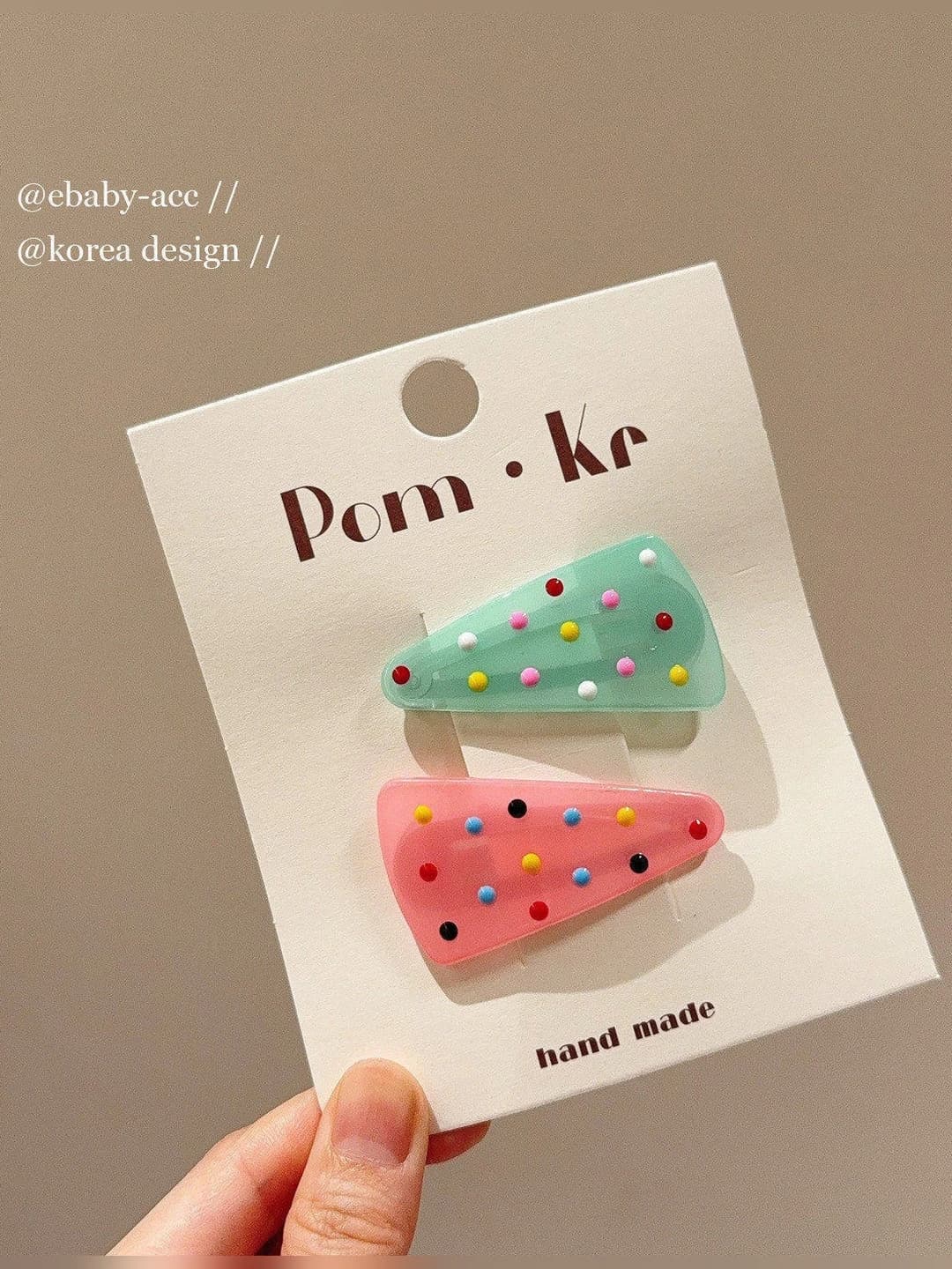 4# Blue-pink dotted triangle clip