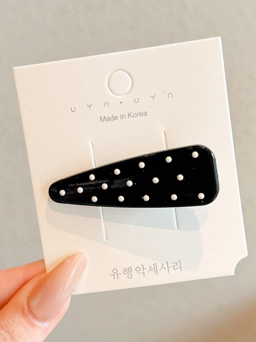 3# Black polka dot clip ~5.7cm