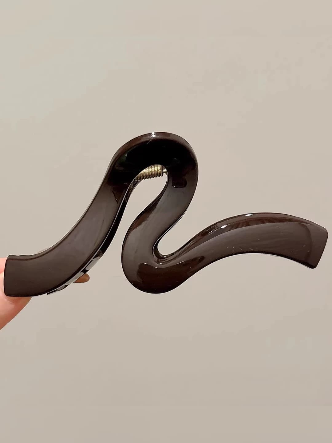 Chocolate brown, wave, 12.5 cm