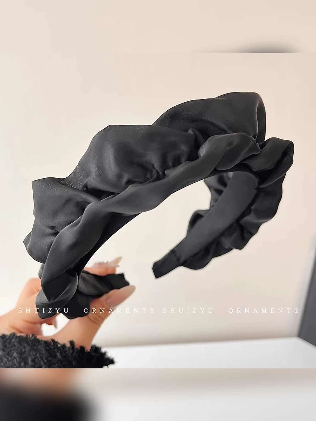 14# Crinkled black