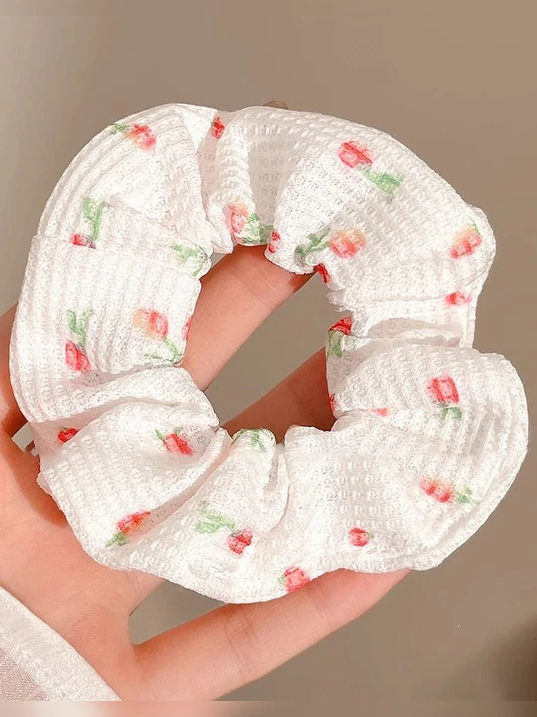 Red floral hair tie