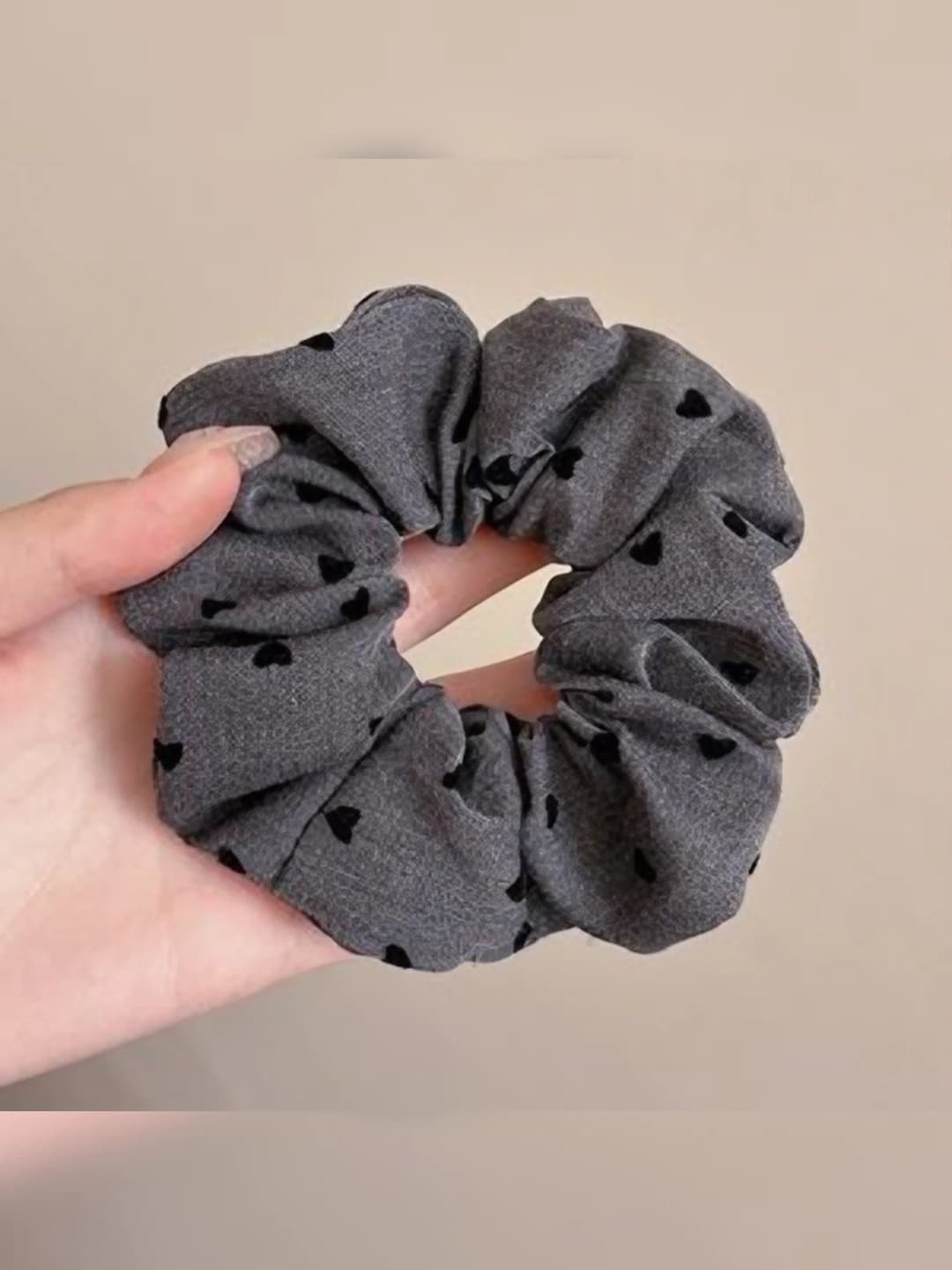 Grey heart, 12 cm