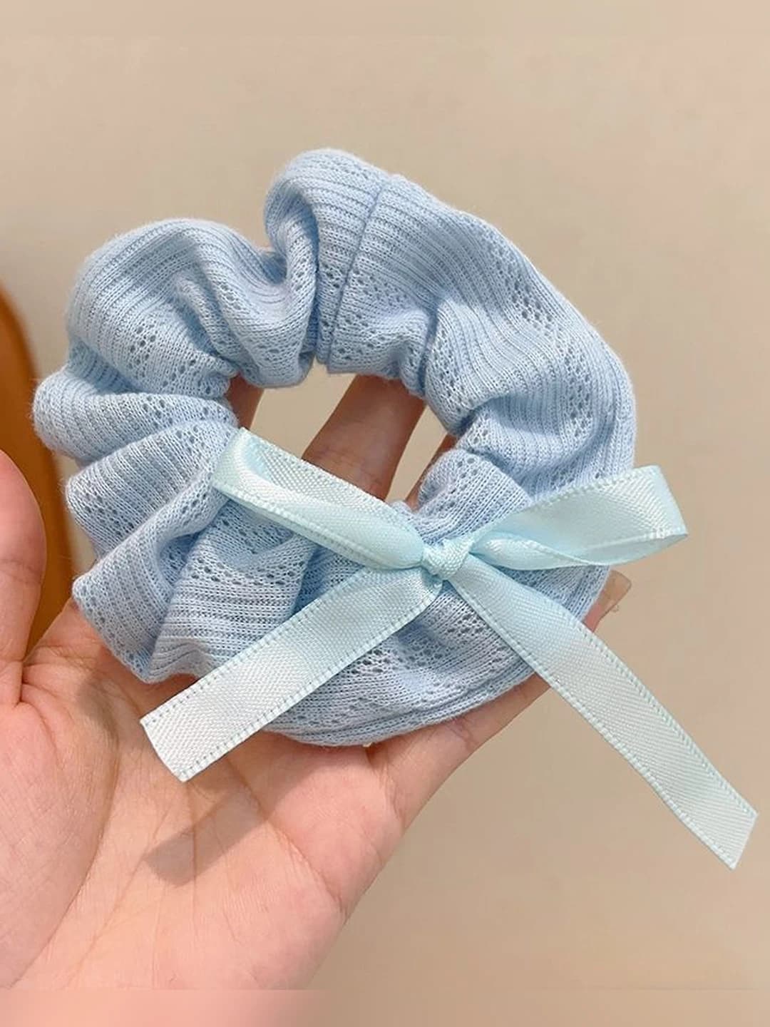 Knitted, 10 cm