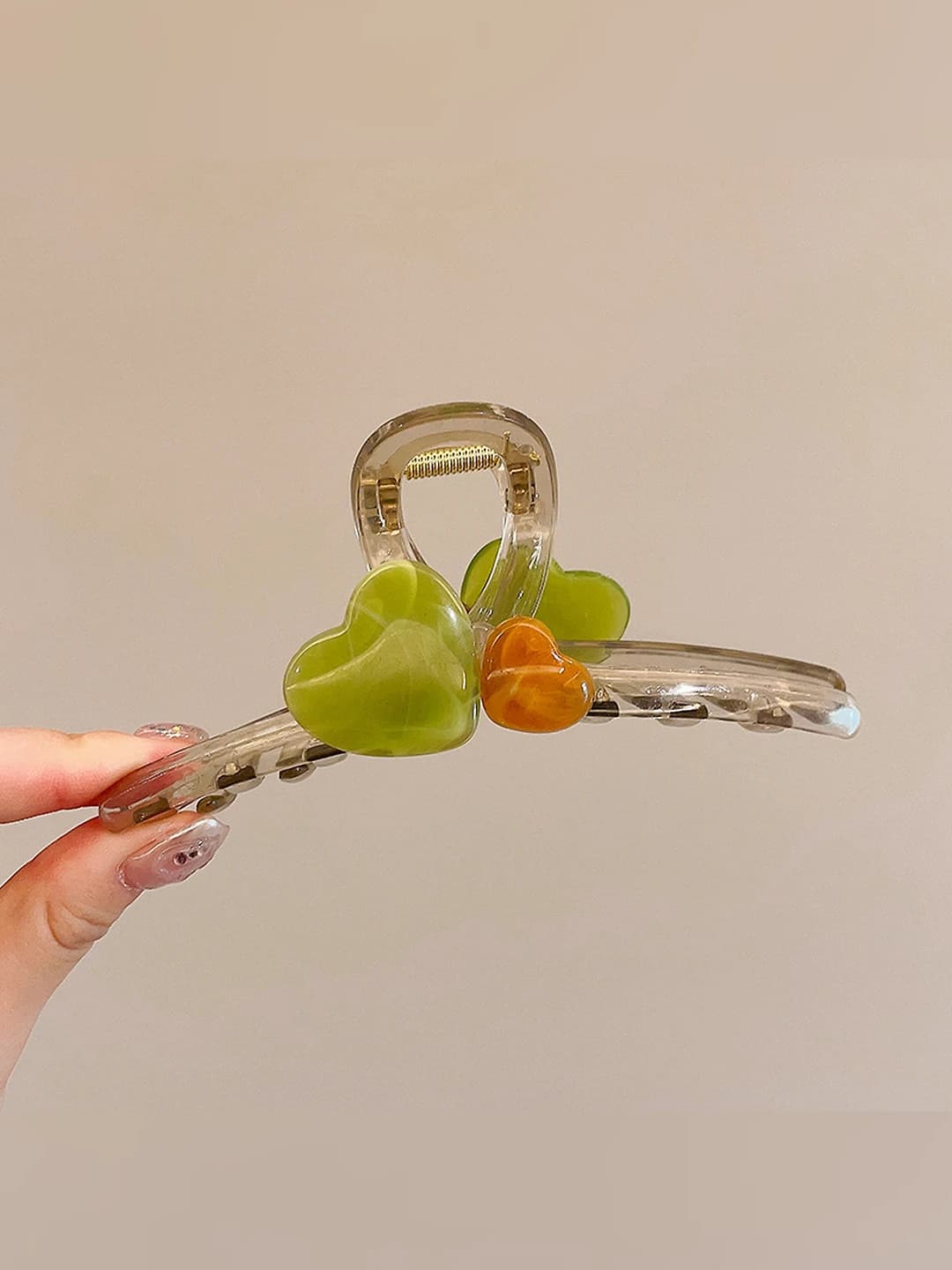 Large, light green, clear 13 cm