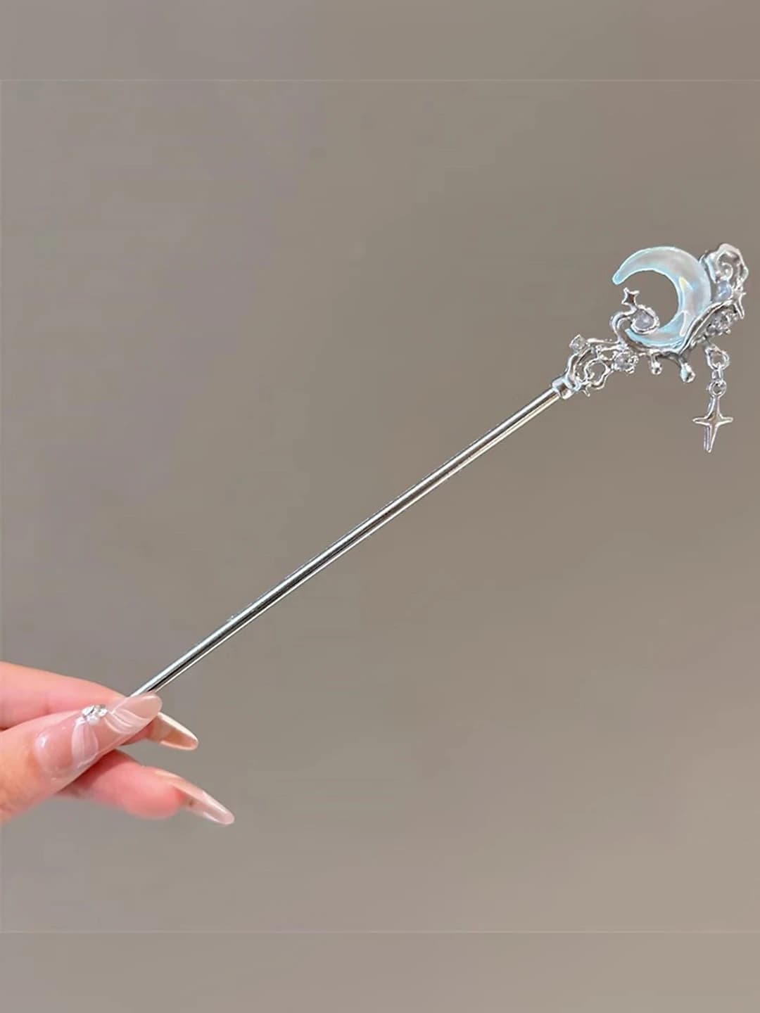 Light blue liquid moon hairpin