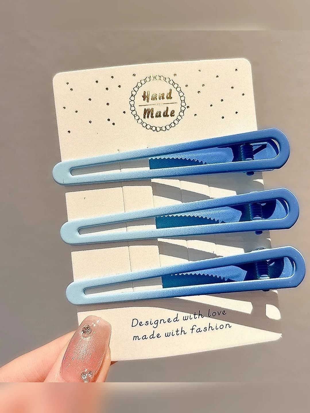 Moviy gradient o'tkir bo'sh su tomchisi, 3 dona