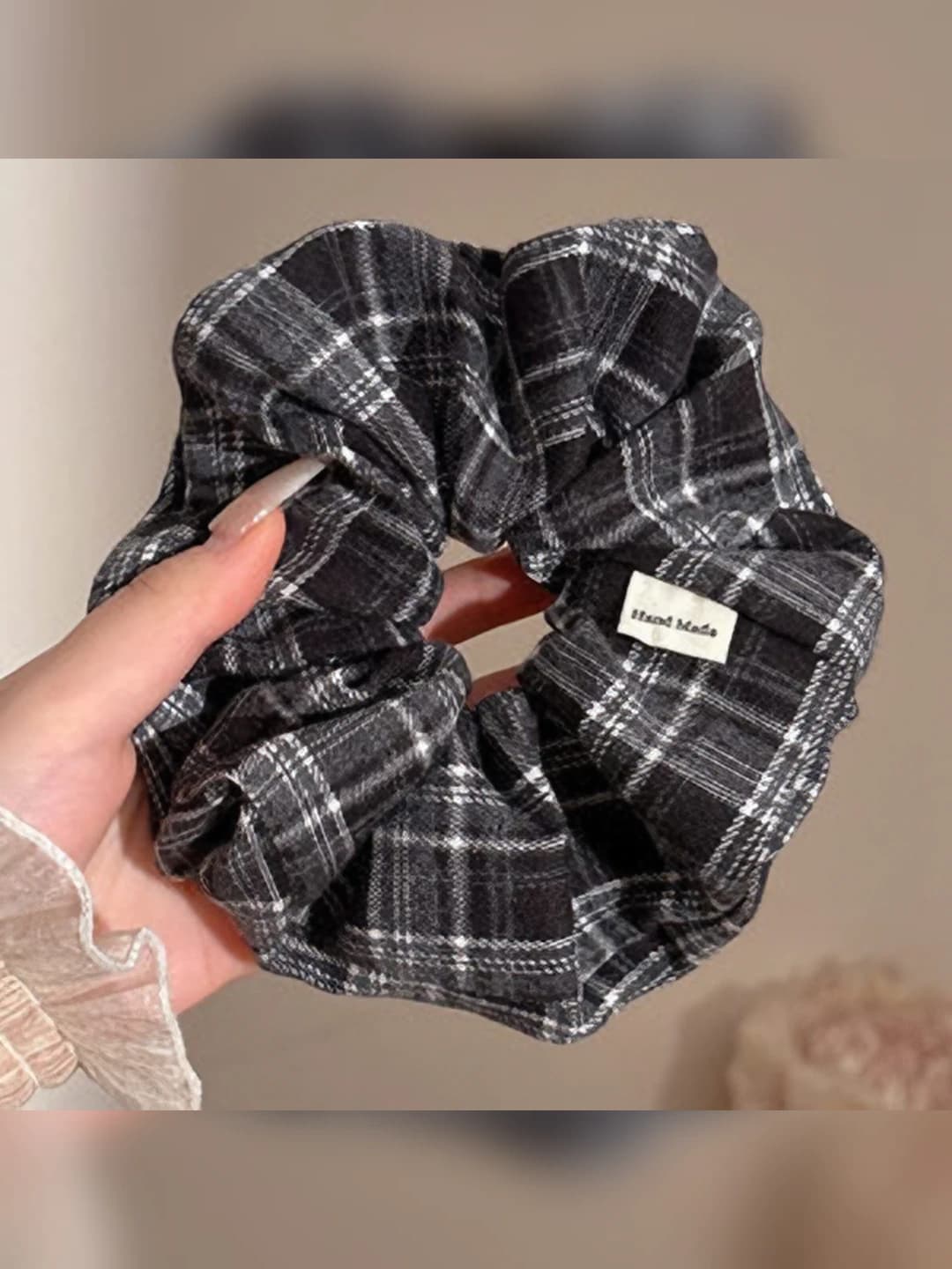 1# Grey plaid hair tie 14 cm