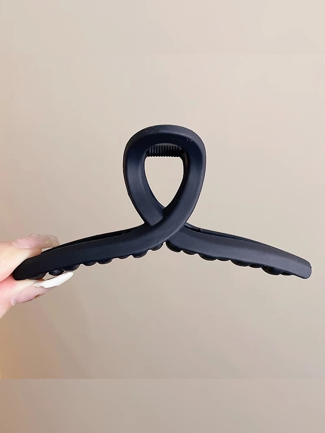 46# Large black Y-clip 13CM