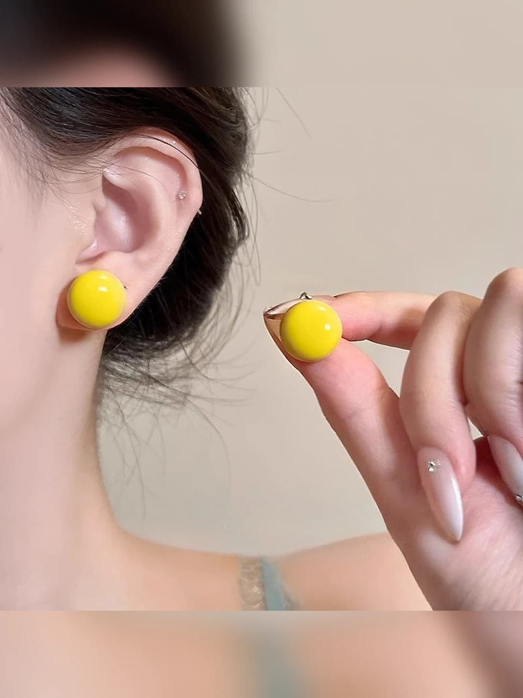 3# Yellow round studs
