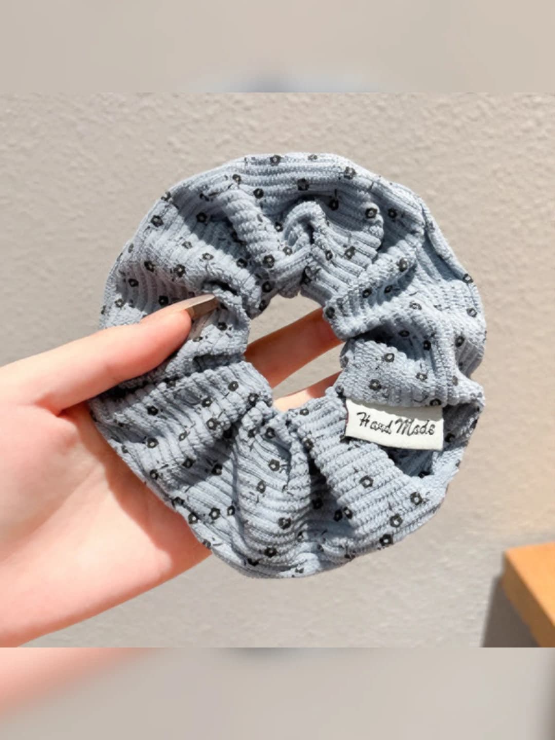 Light blue floral - 12 cm