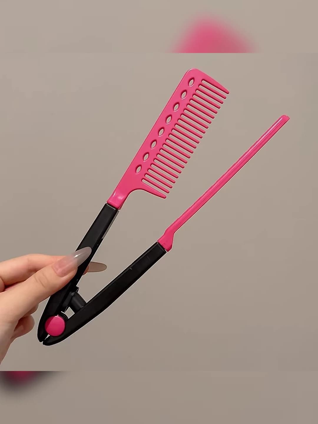 Rose red V comb ~24.5 cm