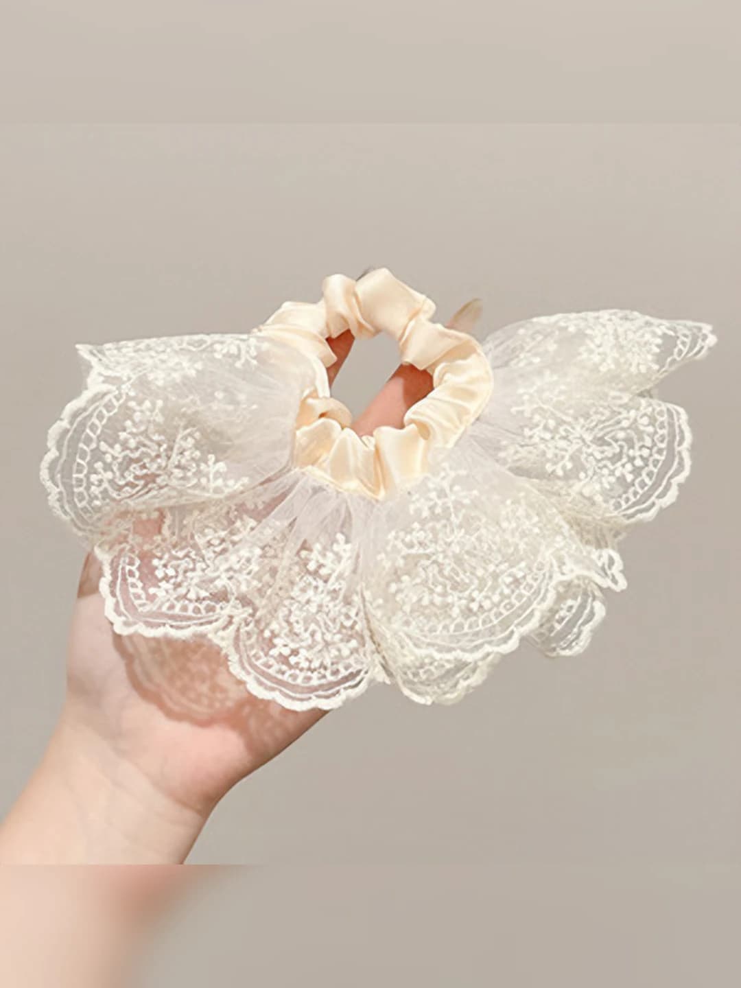 1# бежевый хвостик ~6cm внешний ~20cm