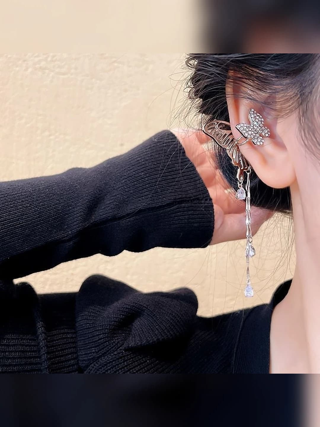 1# Butterfly tassel ear clip left ear - 1 pc ~3.3 cm