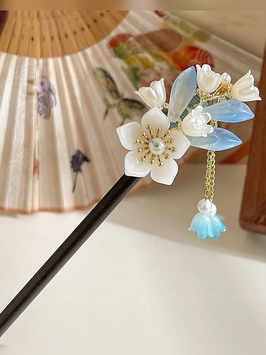 1# Blue leaf flowers
