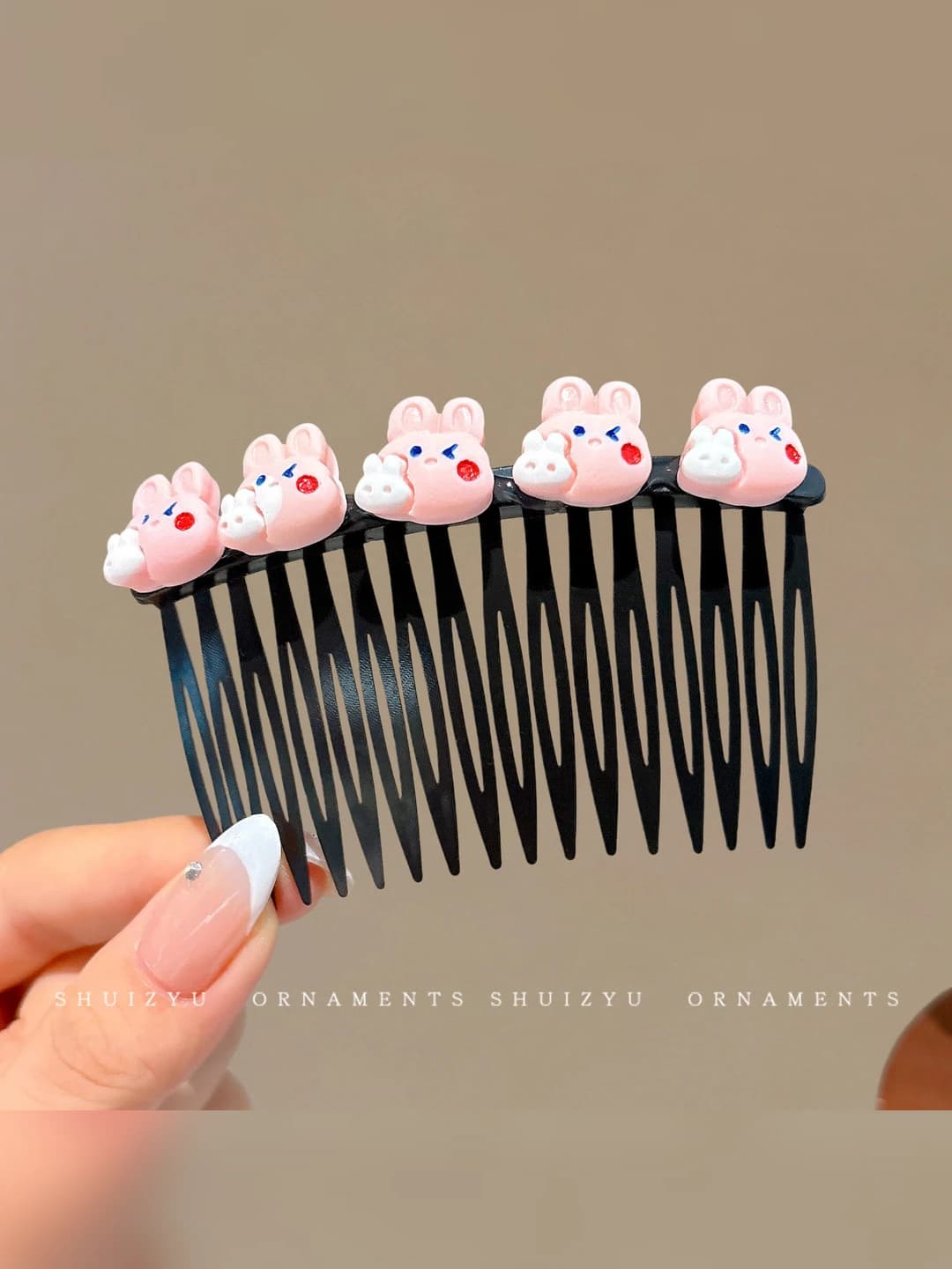 8# Five rabbits