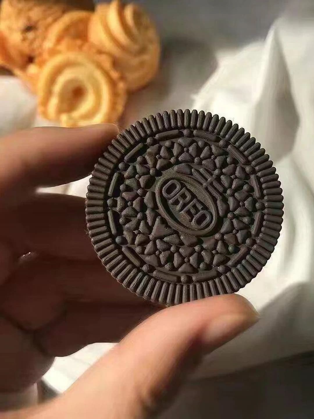 Oreo klips, asos ~3 sm