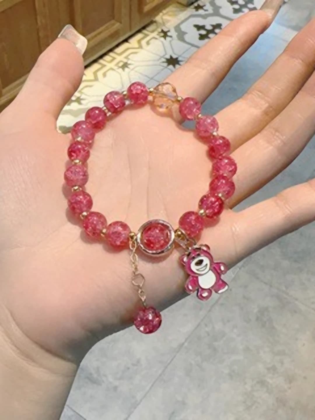Strawberry Bear o'ymali bilaguz