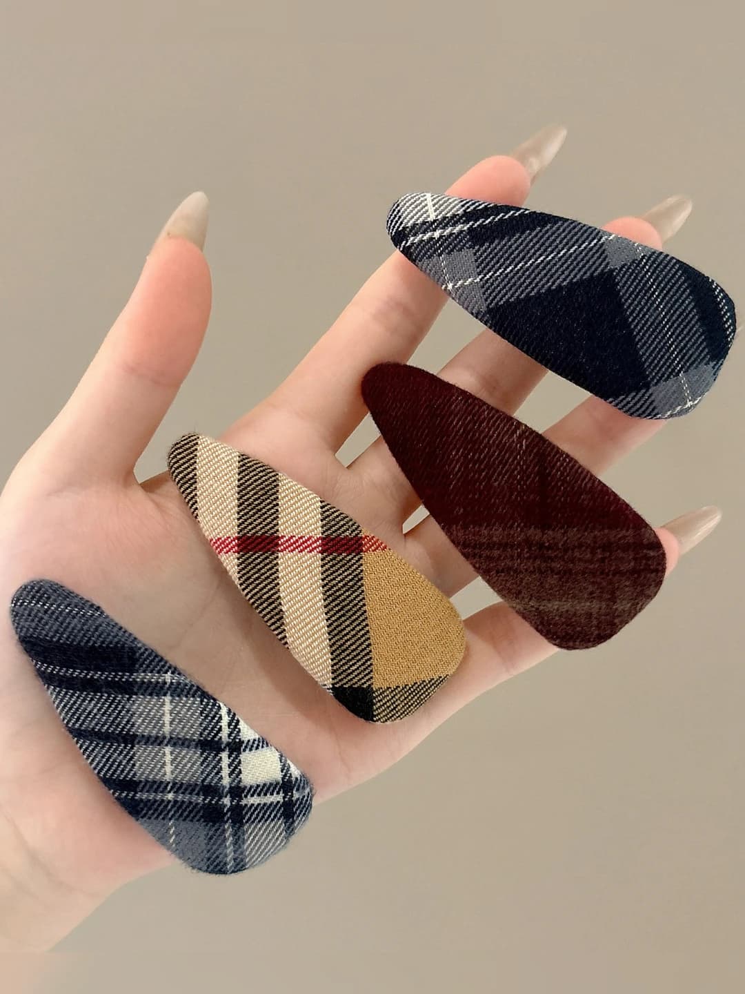 Women's retro fabric water-drop BB clips in Korean style for the front section