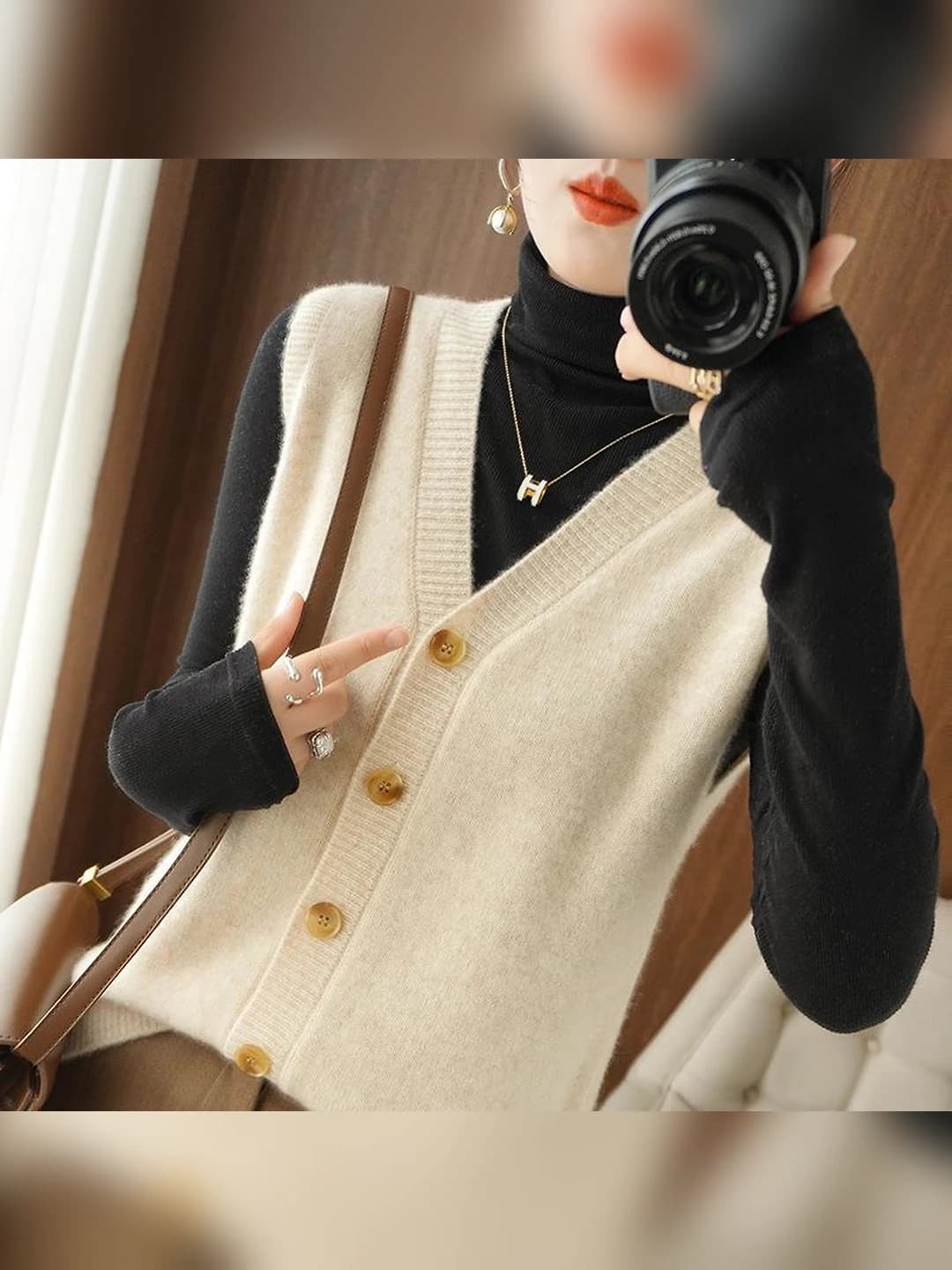 Light beige-apricot