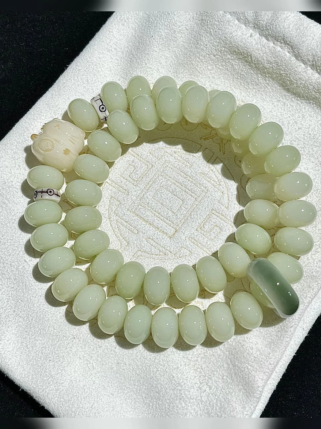 Teal cream