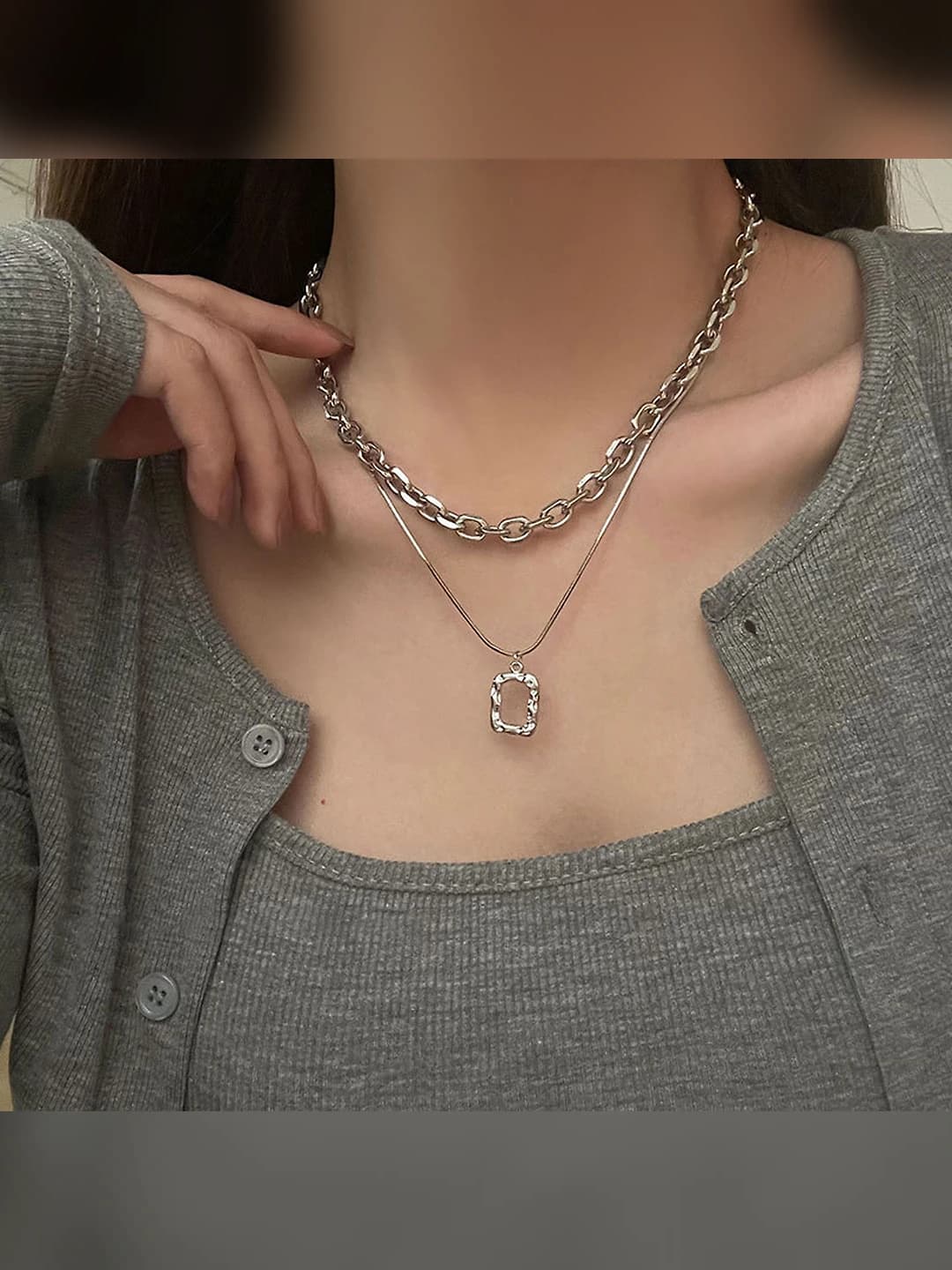 Women's double-layer chain and pendant necklace in titanium steel, geometric design element, light luxury style
