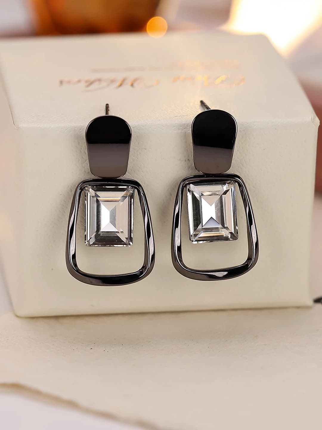 Women's square geometric design element earrings with zircon in a fashionable style