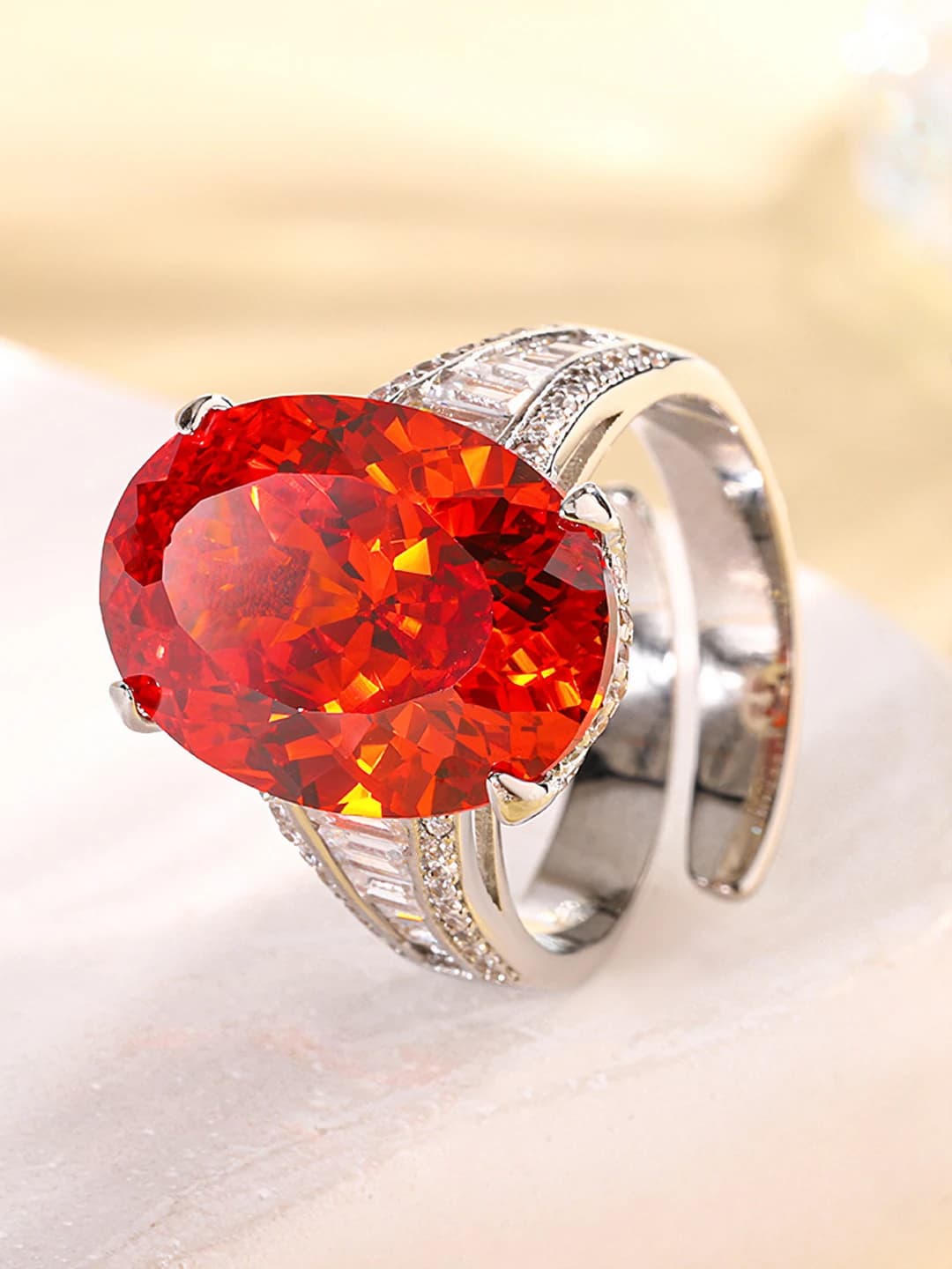 Birdcutter cut Orange-red Ring