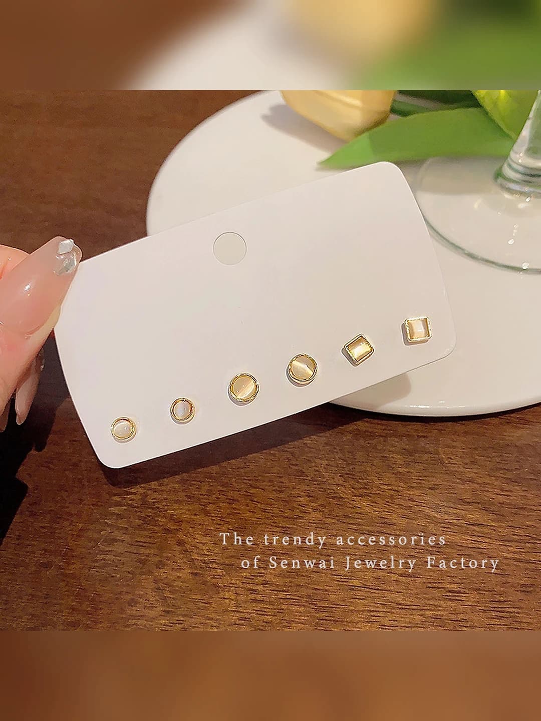 Gold six-piece set