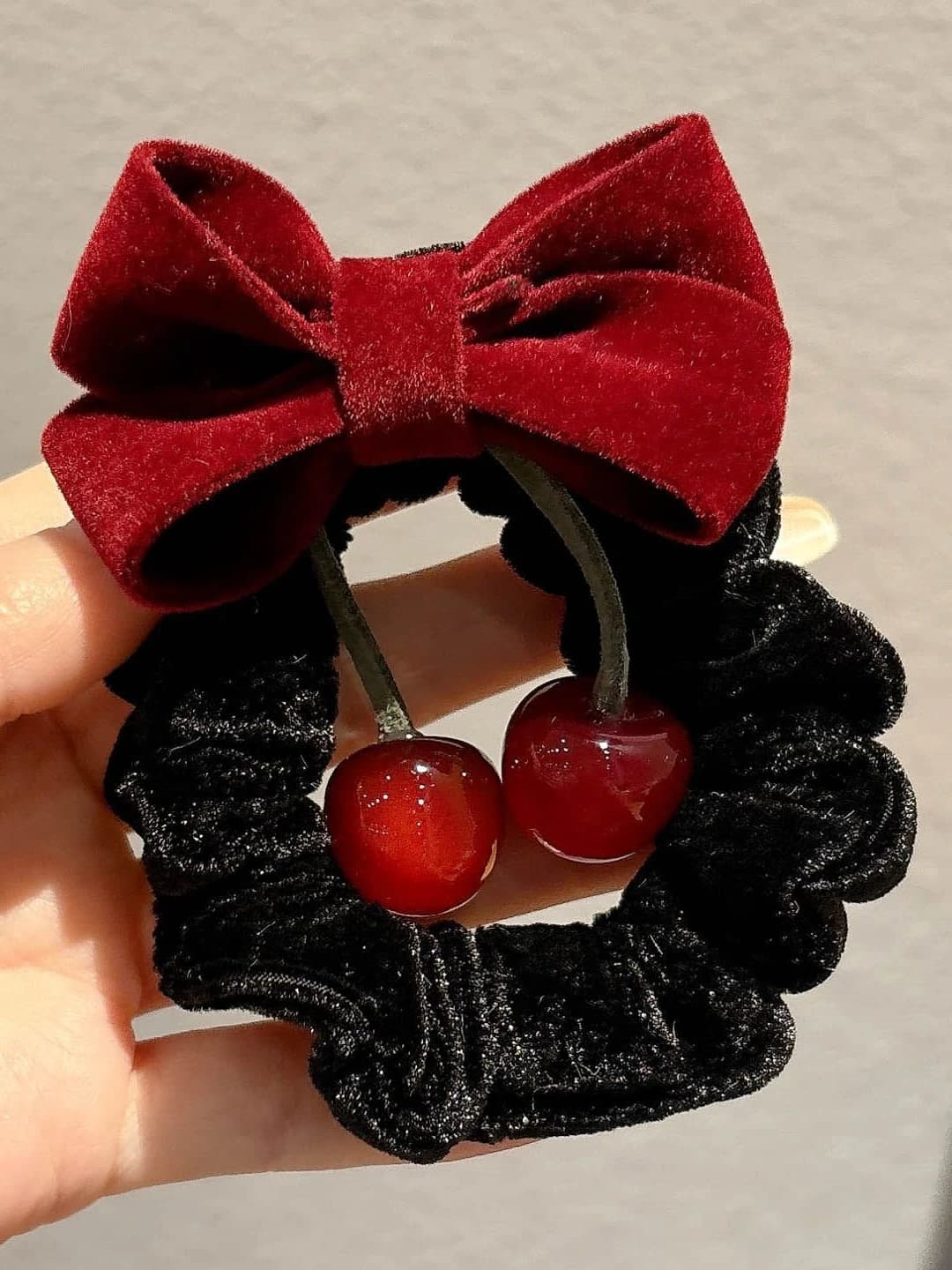 3# Bow with cherry