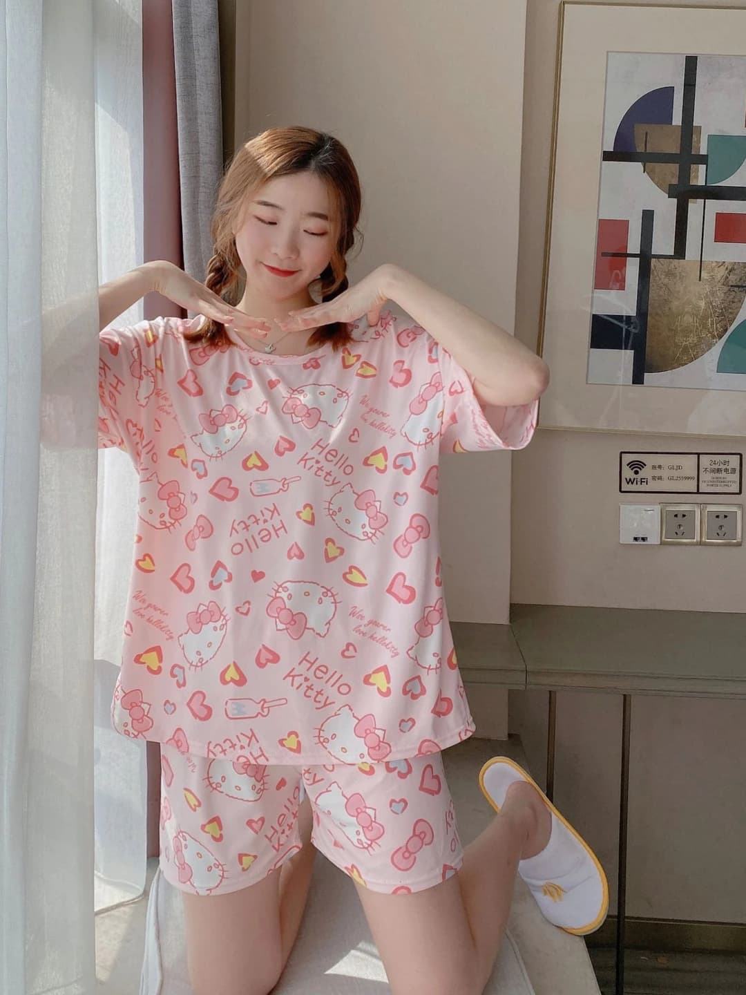 Qisqa yeng - Yurakdagi Hello Kitty