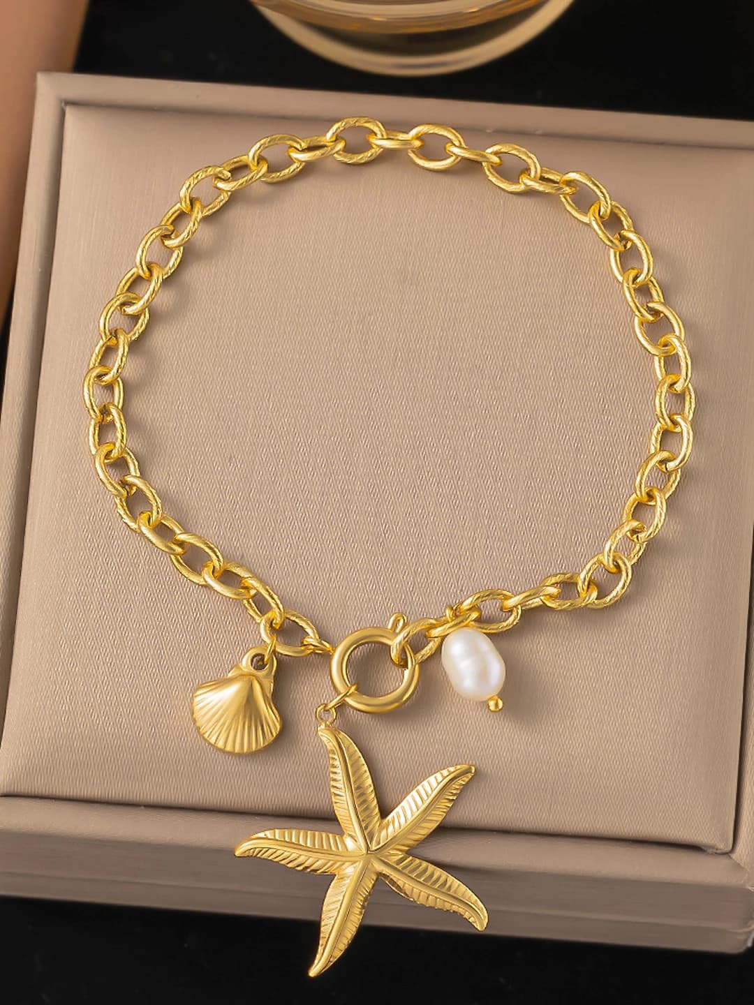 SLE154, pearl, gold