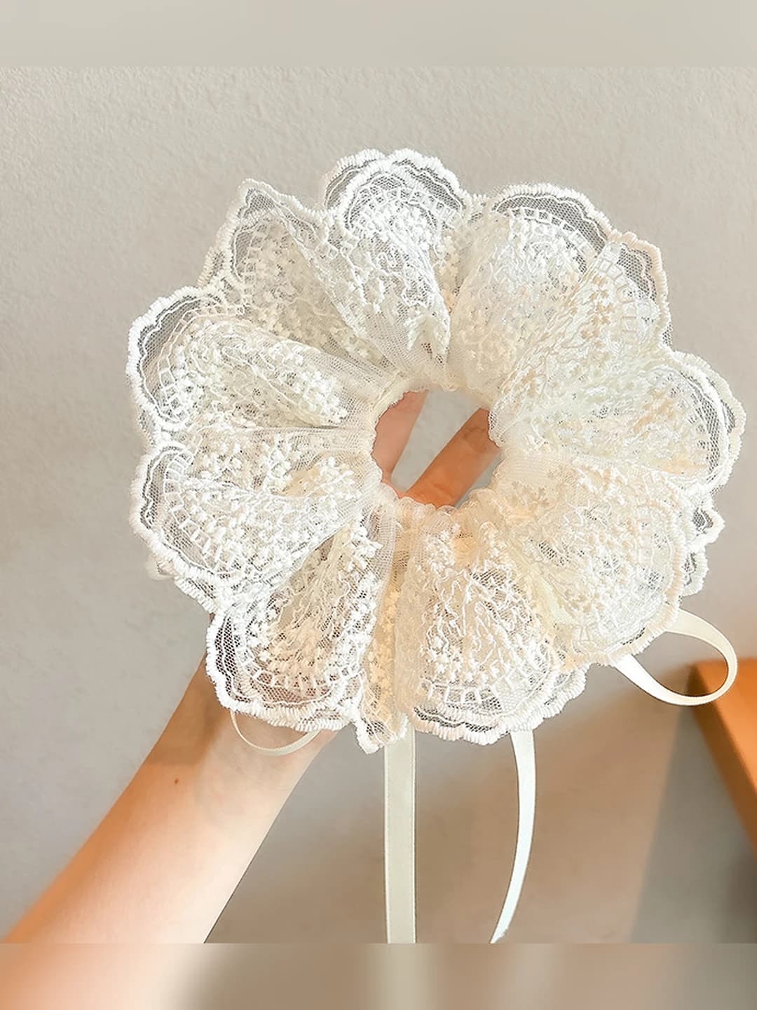 2# Beige lace drawstring ring - 29 cm*15 cm