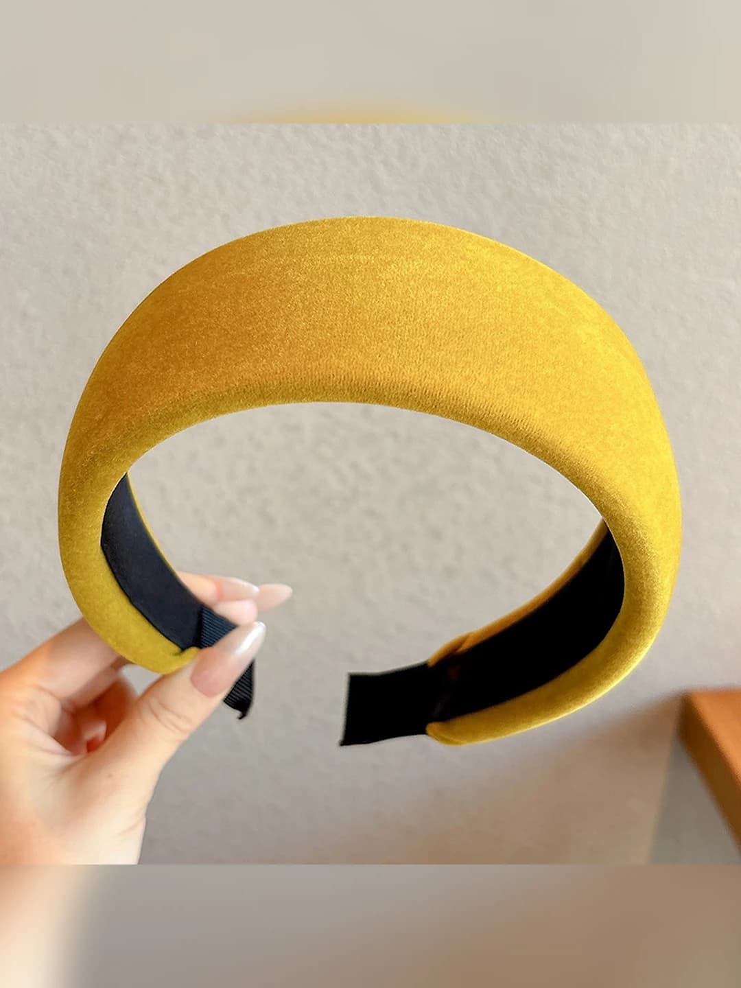 Yellow - 5.5 cm