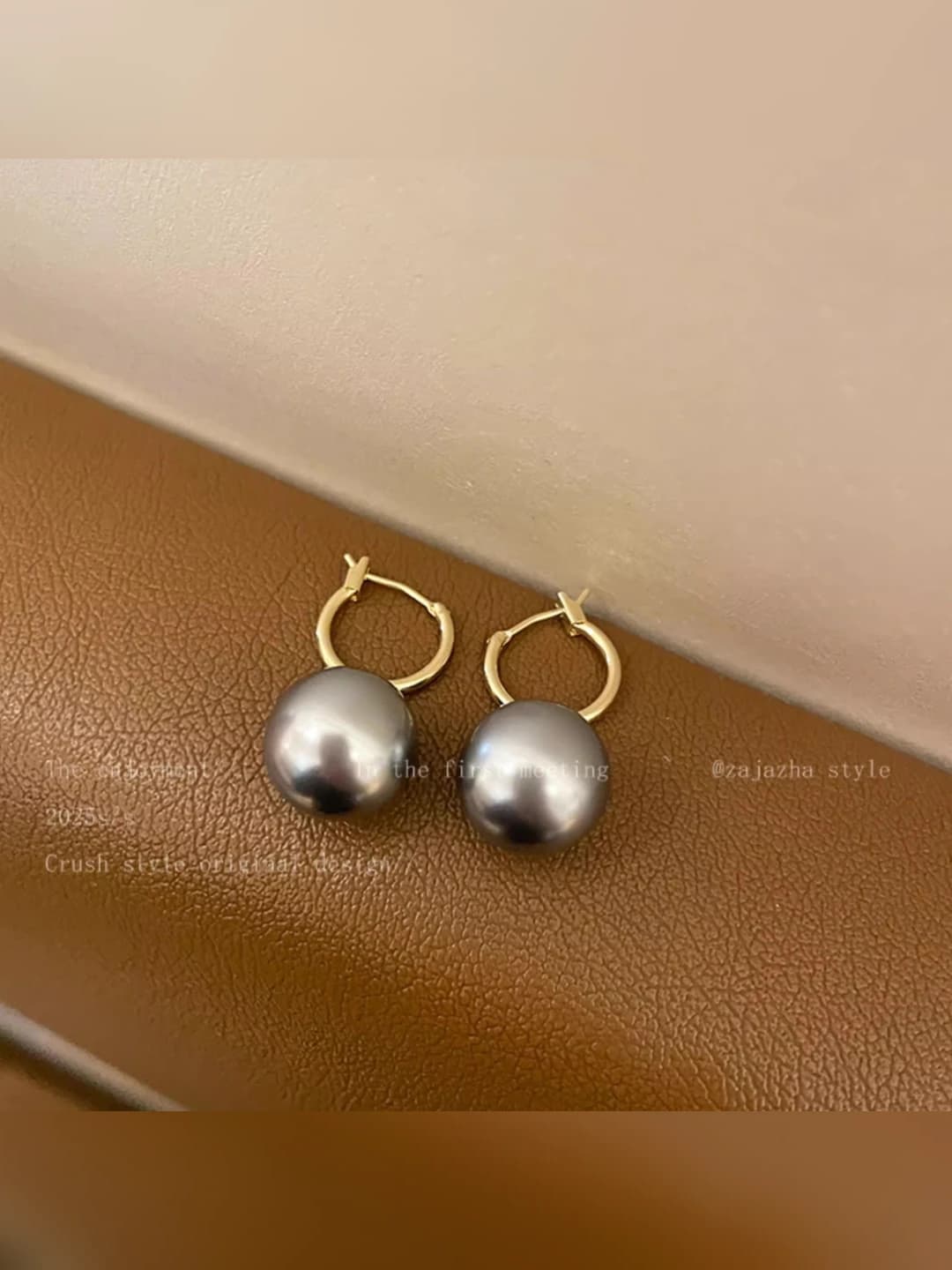 A2702 Grey