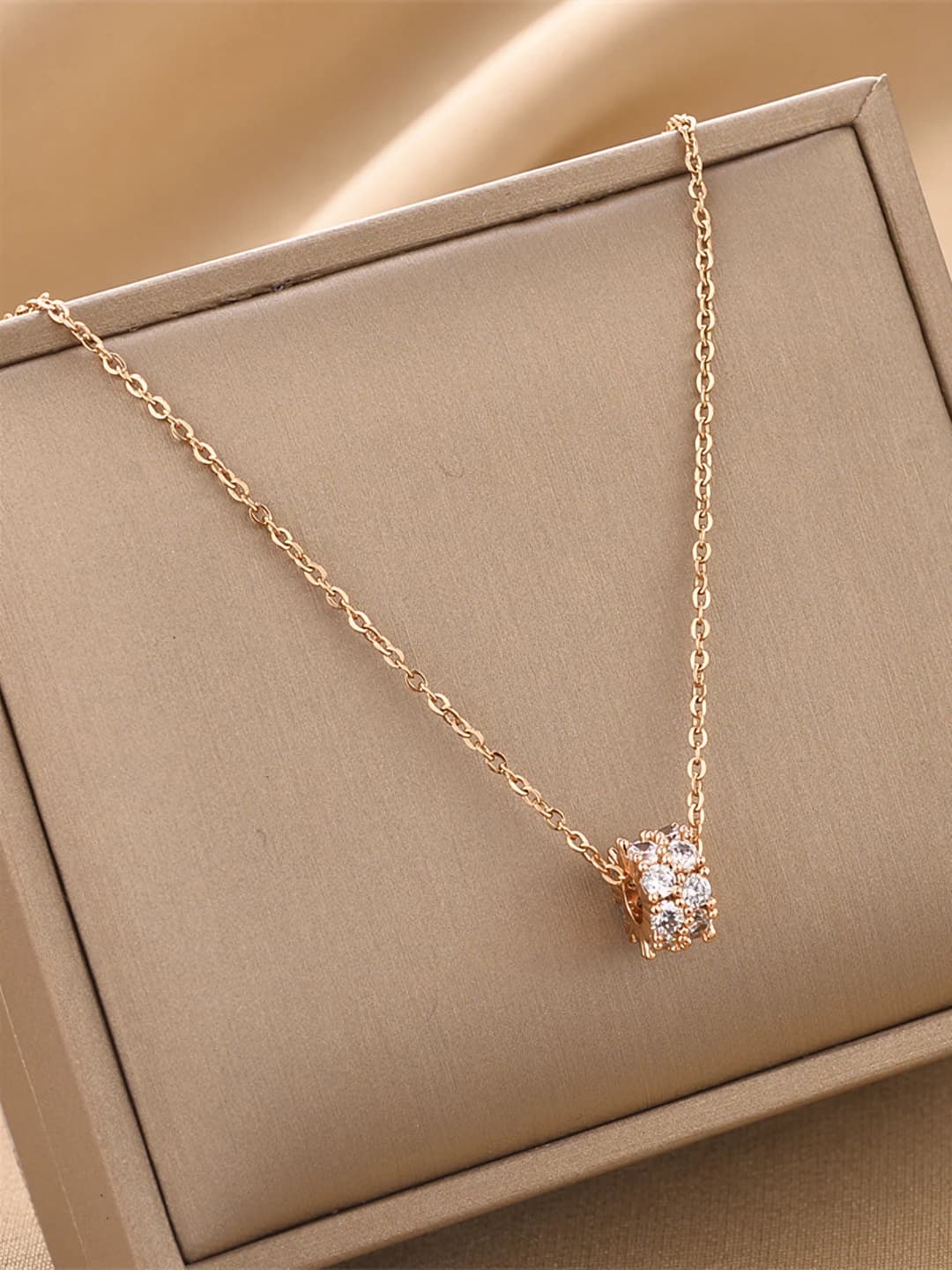 8977-Rose gold