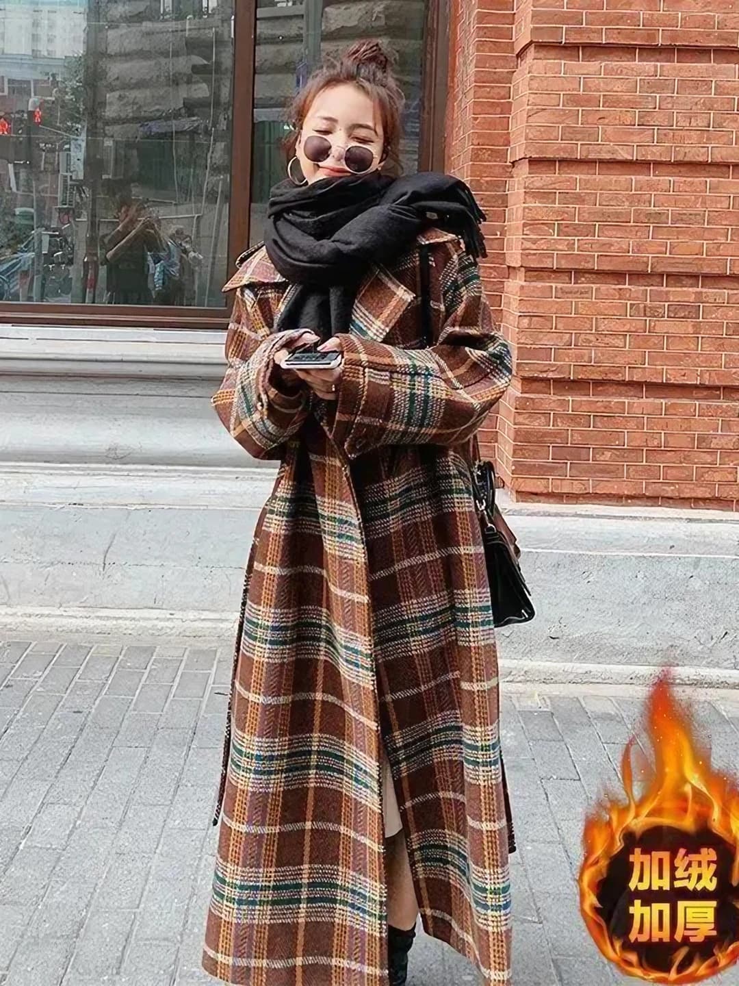 Ayollar uchun qishki retro uslubdagi uzun palto, bo'sh (oversize) kesim, uzun yeng, pidjak yoqasi, qalinlashtirilgan