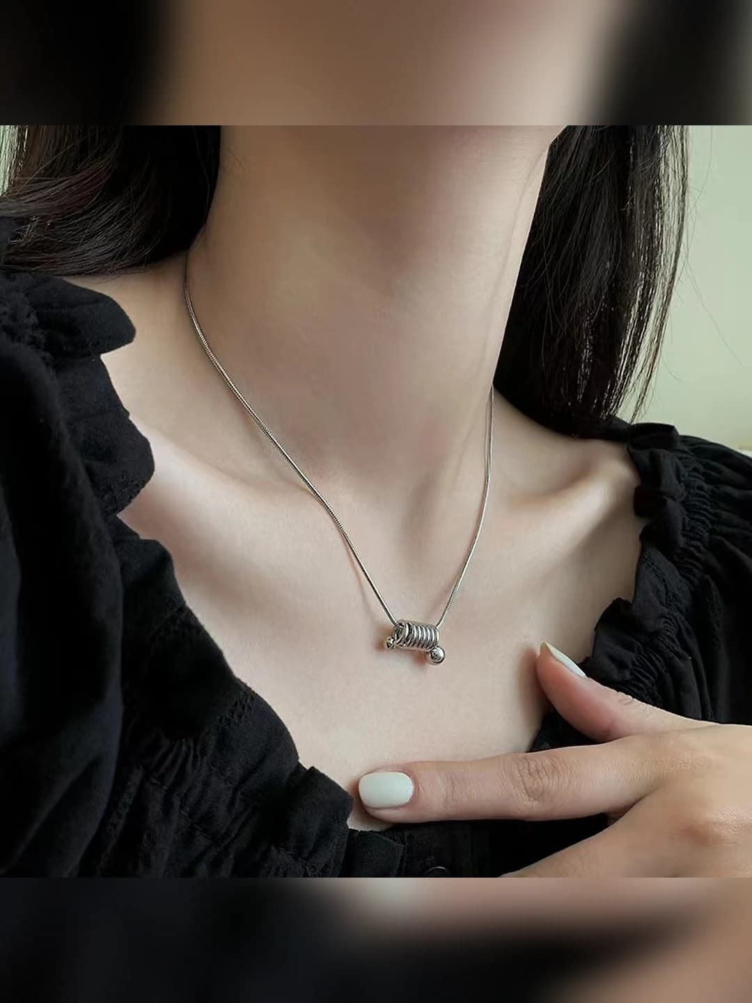 Women's titanium steel spiral spring snake bone chain, individual design couple's clavicle necklace