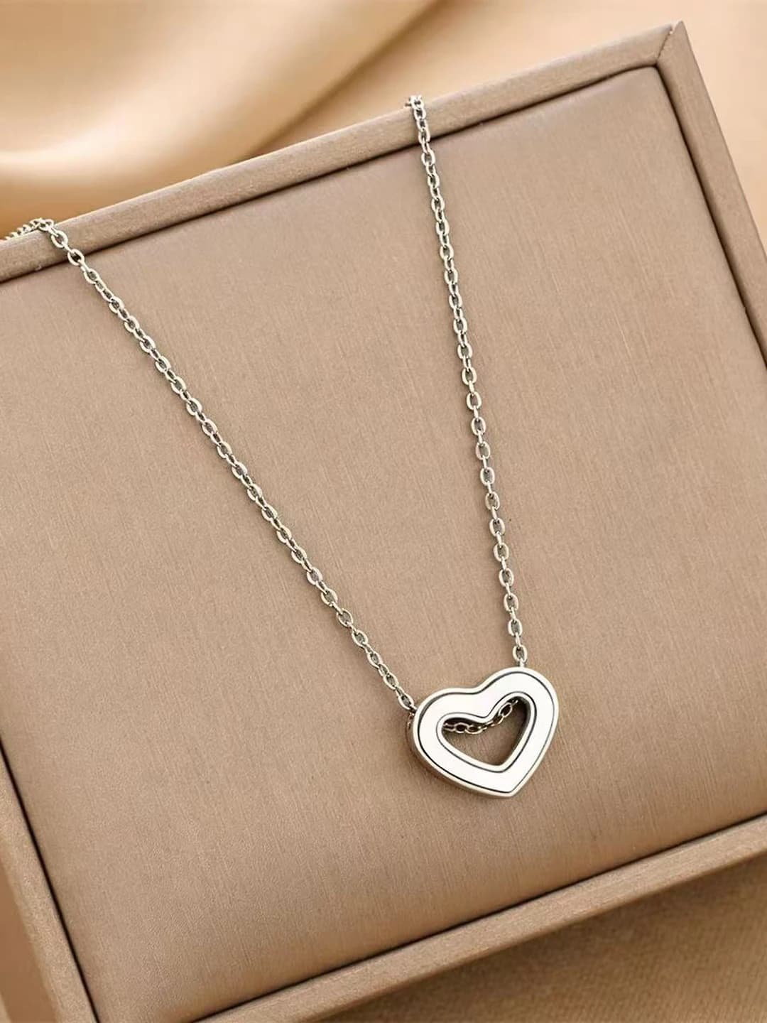 8882-Silver