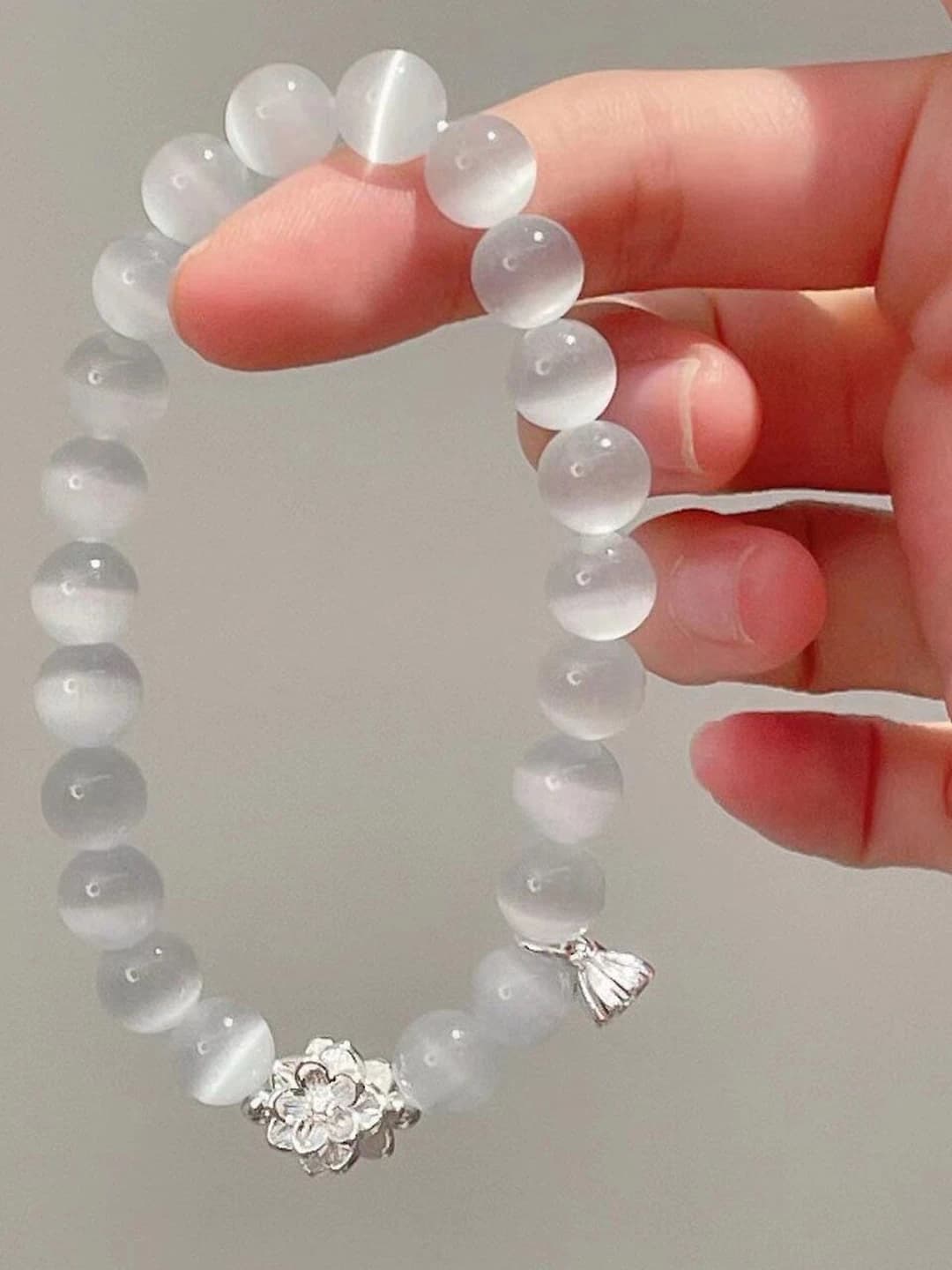 L559 Cat's eye lotus bracelet