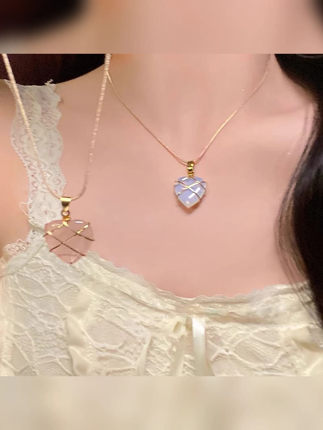Women's neck chain with heart pendant in cartoon Barbie castle style
