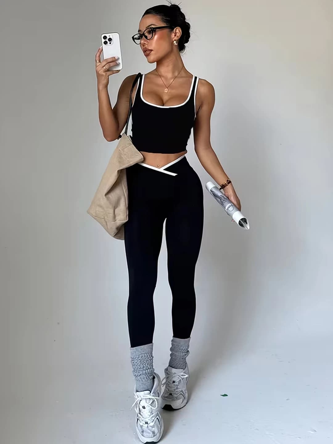 Women's sports two-piece set: sleeveless tank top and high waist slimming ankle-length leggings 2-pack