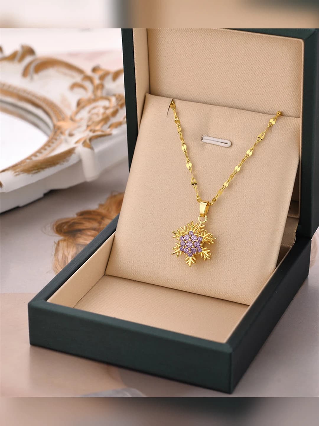 8966 Gold purple