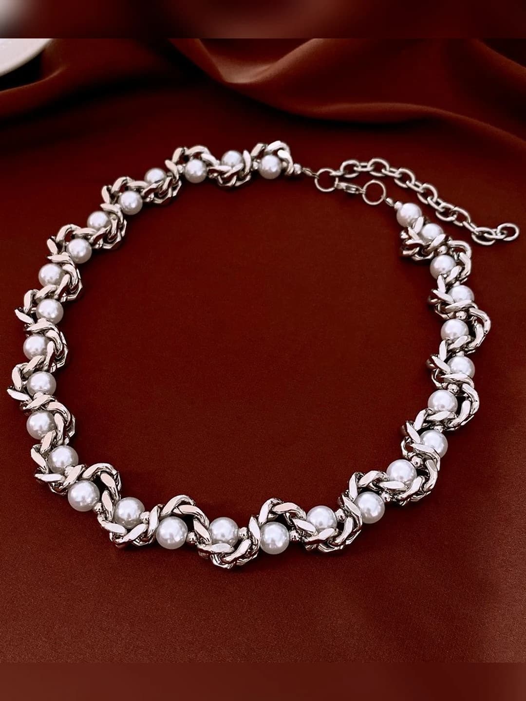 43# Necklace - Silver - White