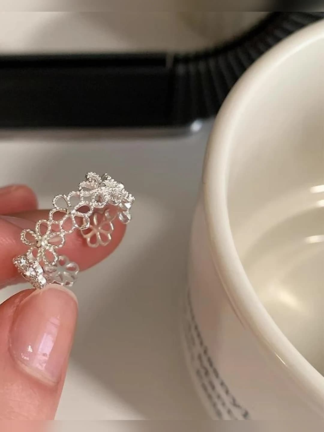 Open band flower ring with silver plating for women
