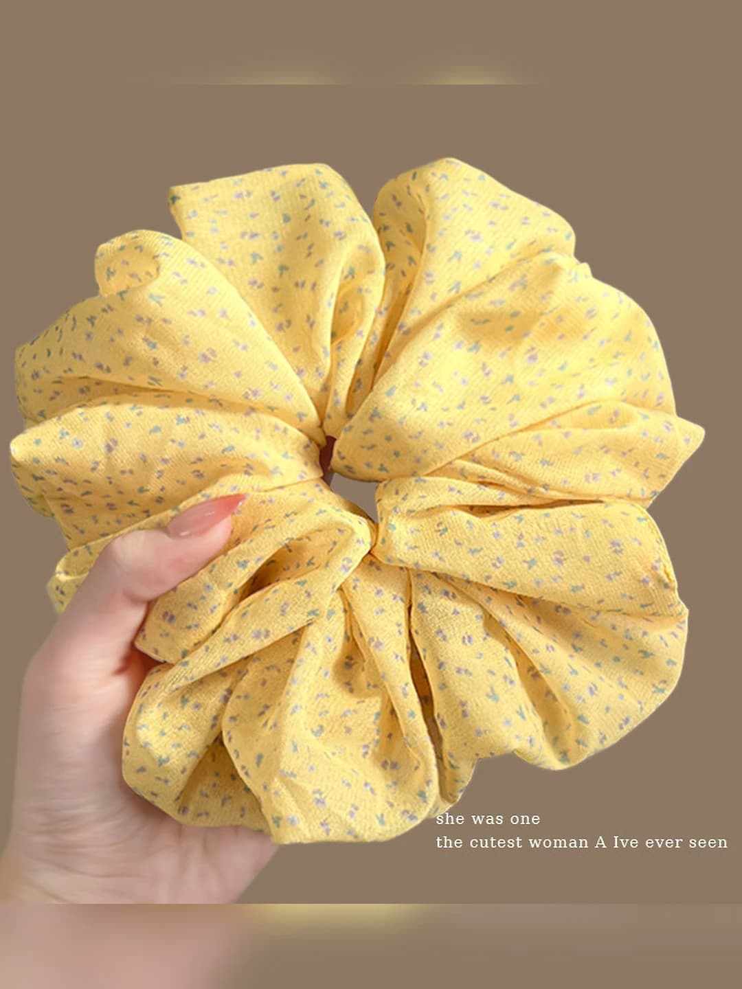 1# Floral hair tie ~17 cm