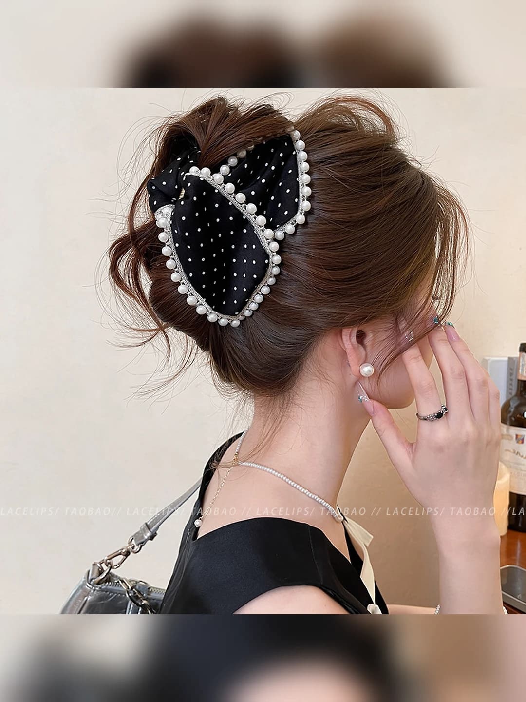 Black polka dot pearl, 13 cm